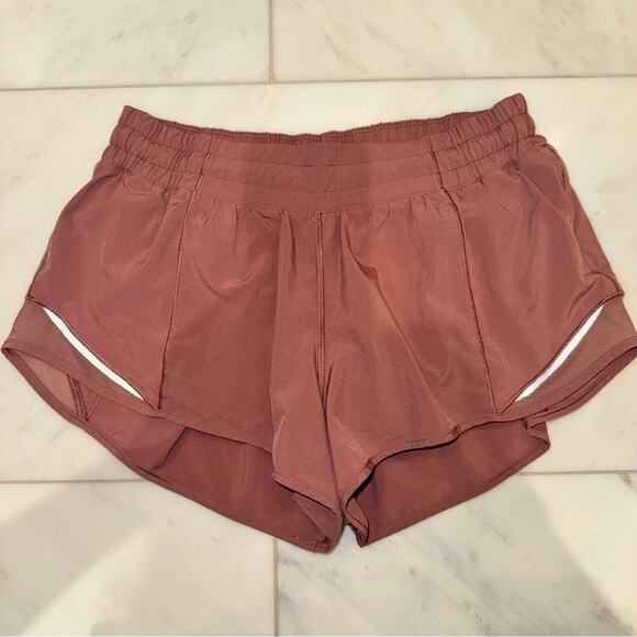 Lululemon Hotty Hot Short II *2.5" Quicksand Pink Purple Mauve  8 - Picture 6 of 11